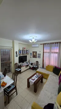 Apartament me Qera 1+1 në Qendër të Lushnjës, 130 m²