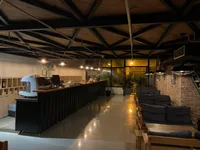 SHITET BAR - KAFE  BULEVARDI SHETITORJA PALMAVE LUSHNJE