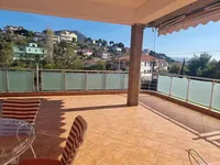 LEZHE - VILE 3 KATESHE + 2.000 M2 TOKE - SHKOLLA NENE TEREZA