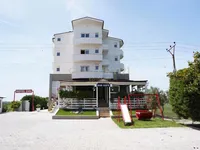 Hotel & Shtëpi Private për Shitje – Buzë Autostradës -Lushnje