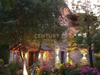 Super hotel ne shitje ne Voskopojë.