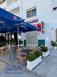 Shitet Dyqani ne Qender te Lushnjes Sheshi Shqiponja